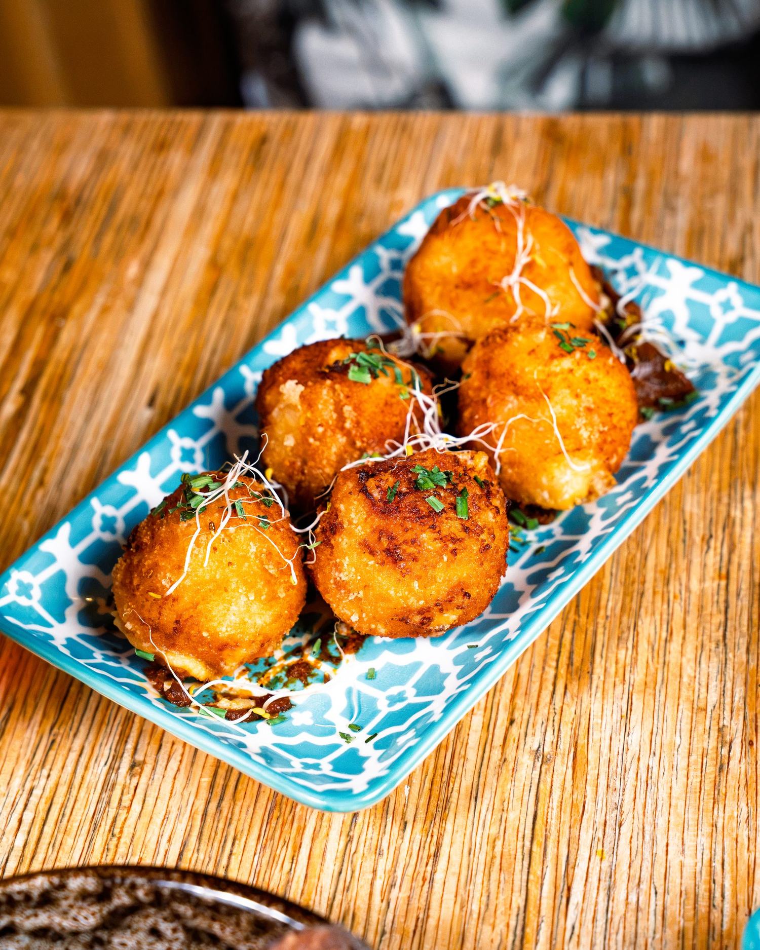 Croquettes maison servies en tapas à L'Arrosoir à Toulouse