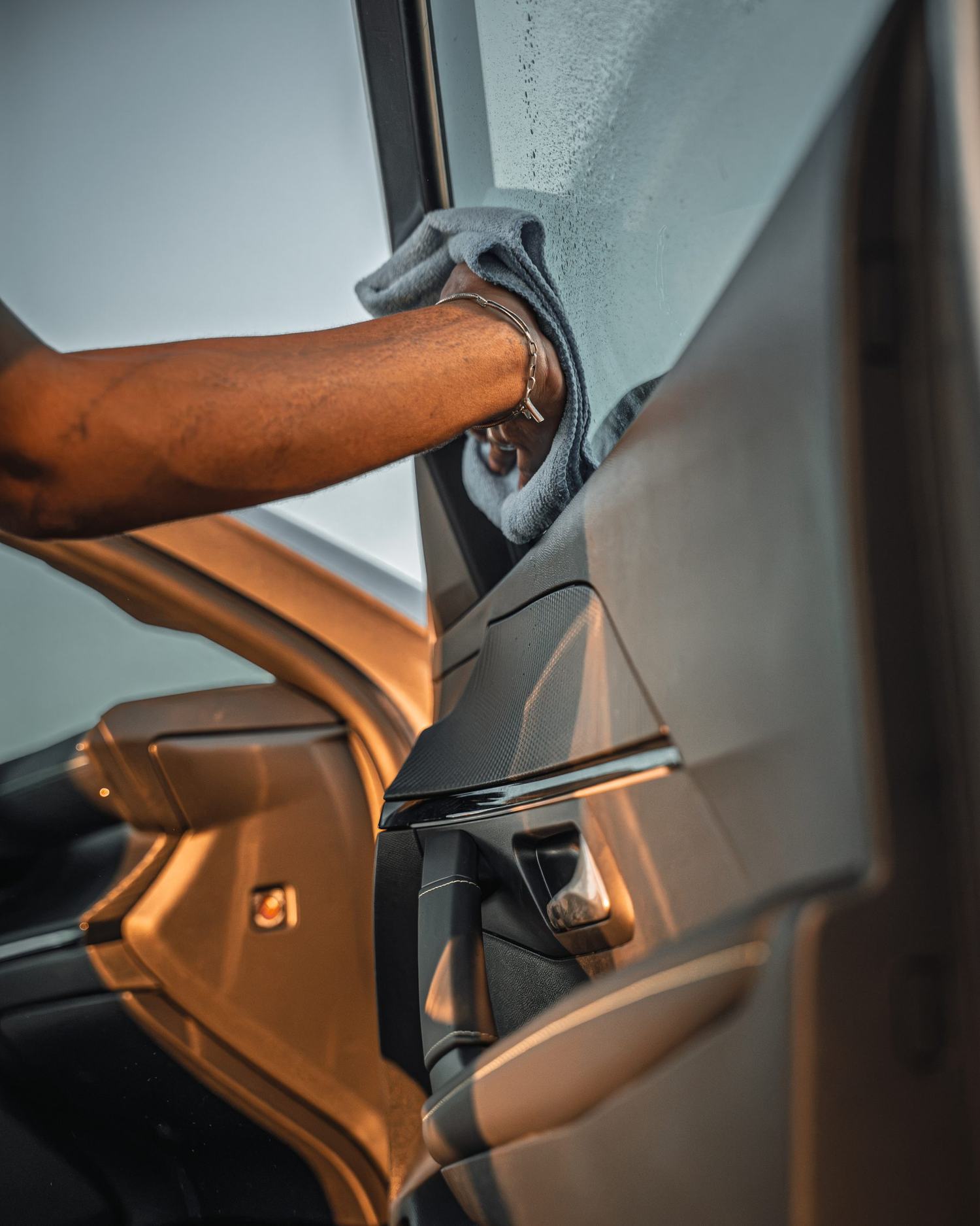 Intervention de nettoyage automobile réalisée sur site par Reiter Partner